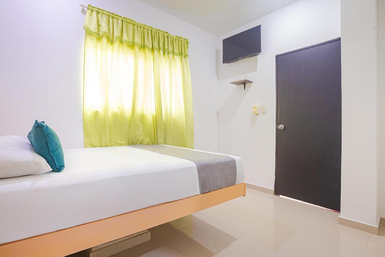 Ayenda Alameda Real Hotell Montería Exteriör bild