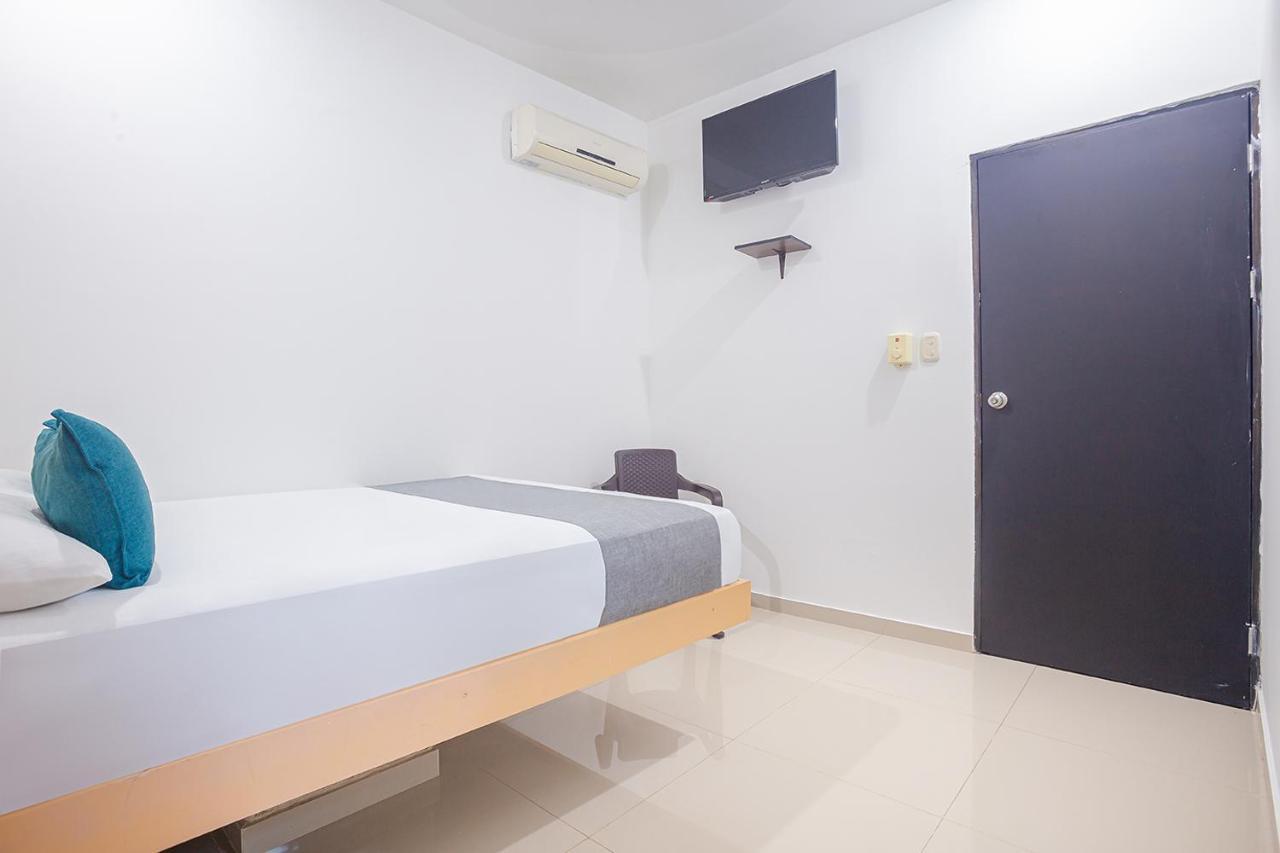 Ayenda Alameda Real Hotell Montería Exteriör bild
