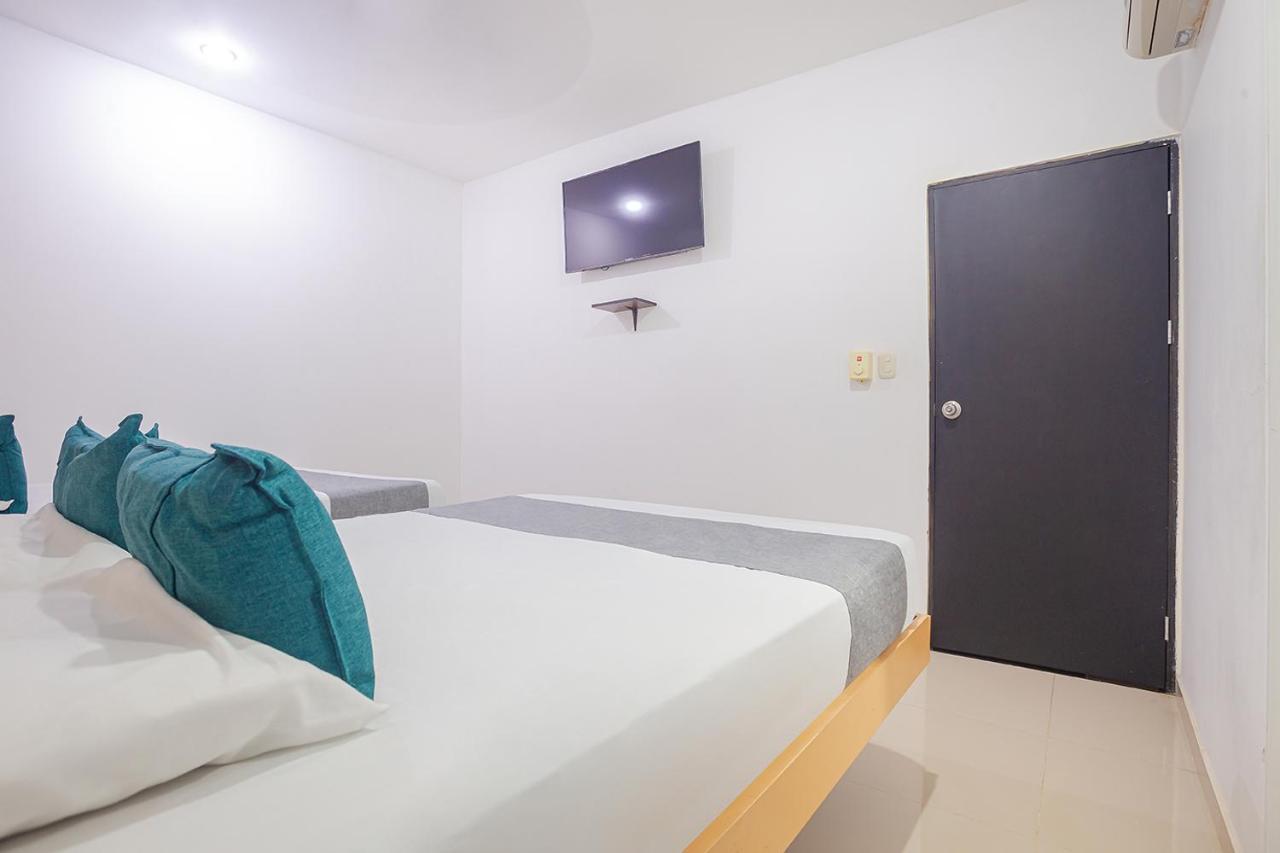Ayenda Alameda Real Hotell Montería Exteriör bild